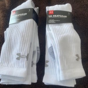 2-3 packs under armour  Heat gear crew socks